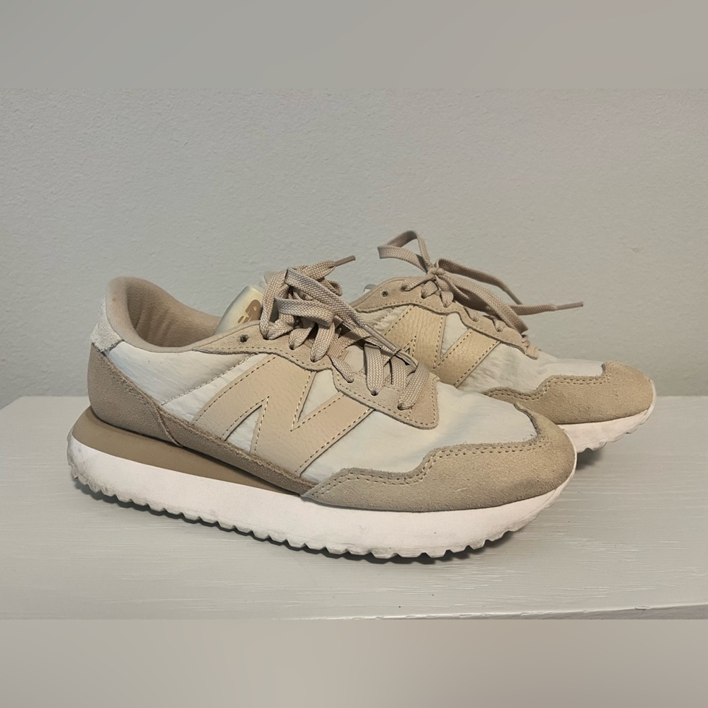 New Balance 237s (Sandstone/Turtle Dove)